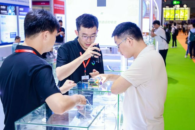 成超亿元A轮融资加速钙钛矿消费级产业化落地j9九游会(中国)网站钙钛矿企业炎和科技完(图3)