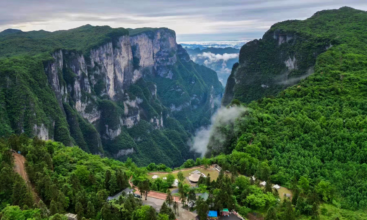 、流量与规则之间的“荒野求生”九游会j9ag一场摸索于山野(图13)